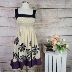 Anthropologie Lithe Pagoda Petals Embroidered Dress 2